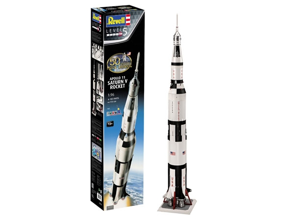 Revell 03704 - Apollo 11 Saturn V Rocket